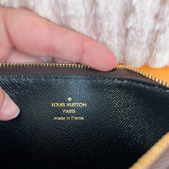 Pouch and wristlet from the pochette trio, includes copy of receipt! Like new! - Picture 7 of 9